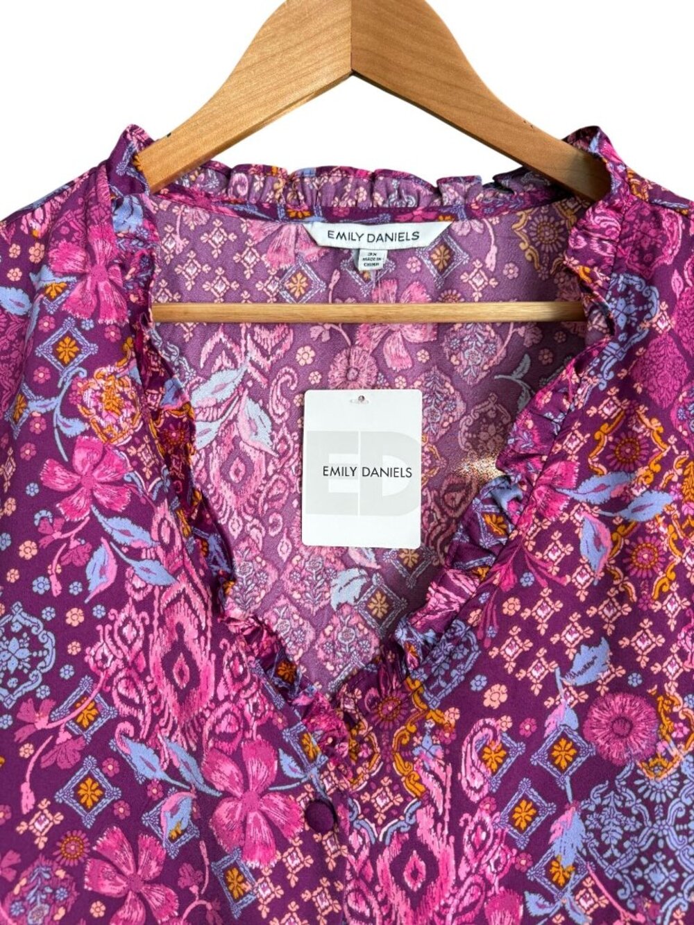 Emily Daniels Floral Boho Button-Front Blouse Ruffle Neck Long Sleeves Size 3X - Picture 4 of 11